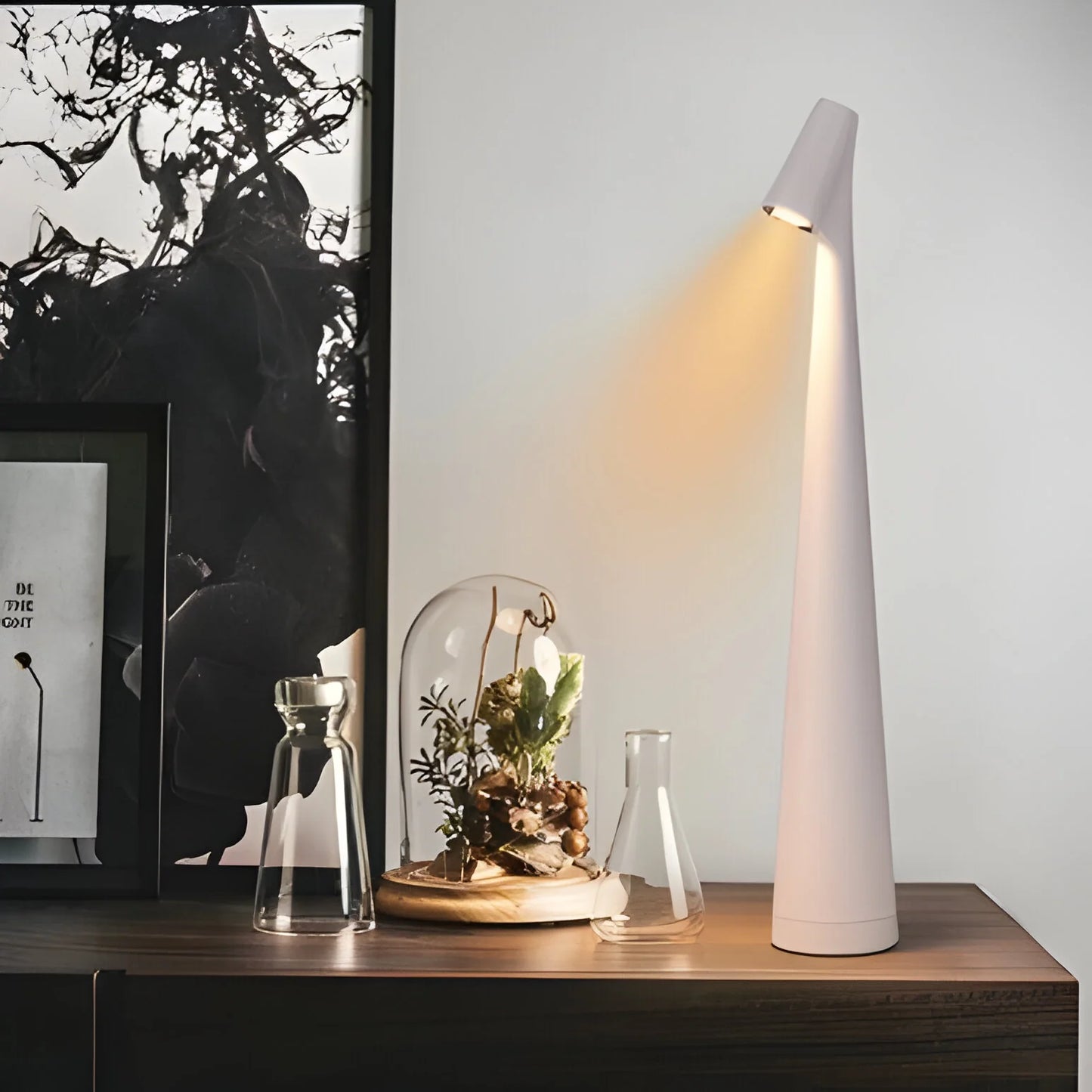 Sleeky LED Touch Lamp – Modern Aluminum Accent Light